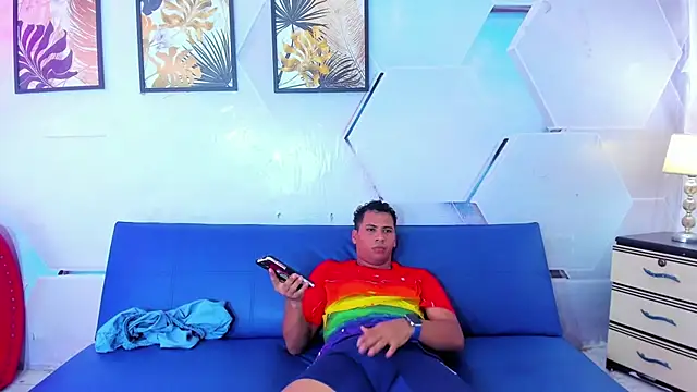 The boys at online show from 09/22/25, 06:14