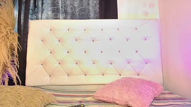 tatixxxvega online show from 04/01/26, 05:54