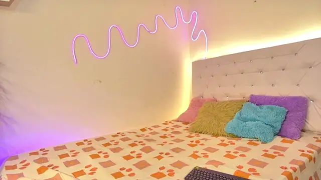 tatixxxvega online show from 10/15/25, 01:30