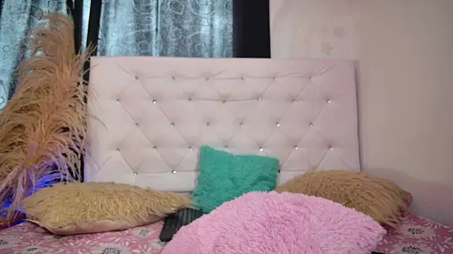 Snapshot of tatixxxvega chatting on 06/26/26, 07:20 tatixxxvega online show from 06/26/26, 07:20