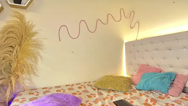 tatixxxvega online show from 11/10/25, 01:38