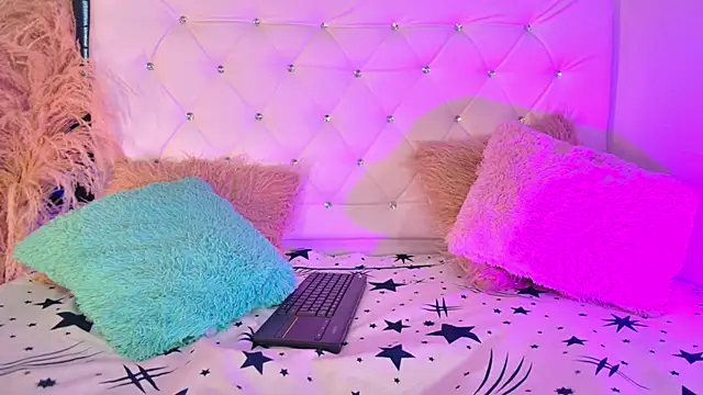 tatixxxvega online show from 05/20/26, 06:05