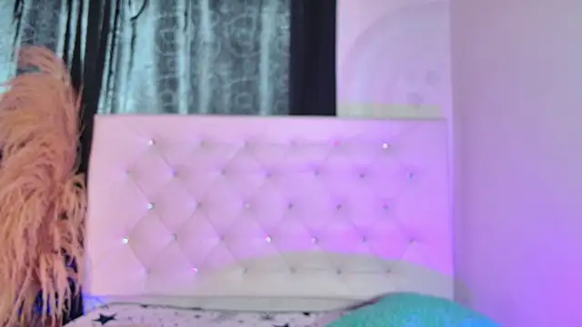 tatixxxvega online show from 05/04/26, 05:49