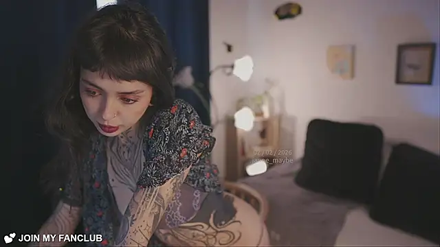 Snapshot of janne_maybe chatting on 02/02/26, 04:28 janne maybe online show from 02/02/26, 04:28