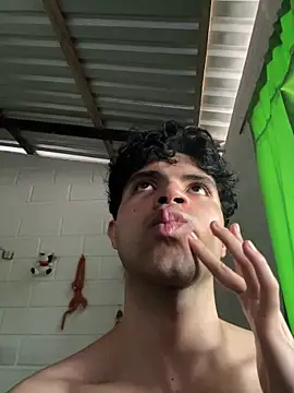 Axel-Mejia online show from 04/08/26, 07:48