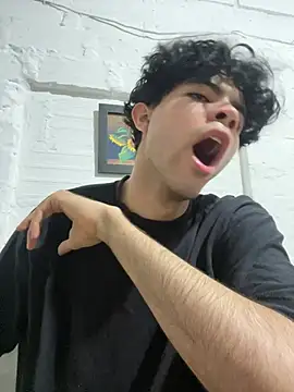 Axel-Mejia online show from 06/16/26, 12:21