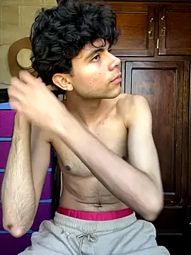 Axel-Mejia online show from 12/20/25, 03:26