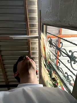 Axel-Mejia online show from 11/28/25, 08:20