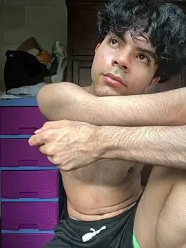 Axel-Mejia online show from 06/04/26, 07:51