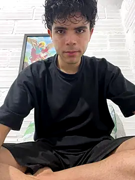 Axel-Mejia online show from 10/24/25, 02:21