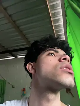 Axel-Mejia online show from 04/28/26, 03:38