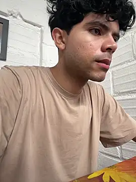 Axel-Mejia online show from 05/02/26, 02:33