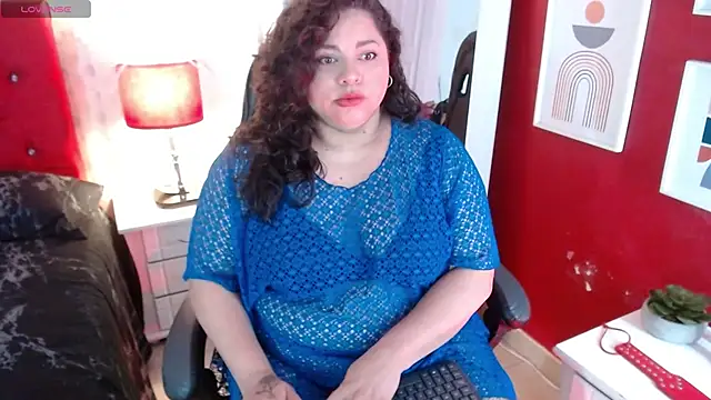 merly chica online show from 12/02/25, 01:02