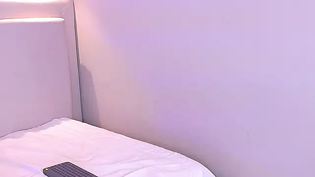 LexyQuin online show from 11/16/25, 02:00