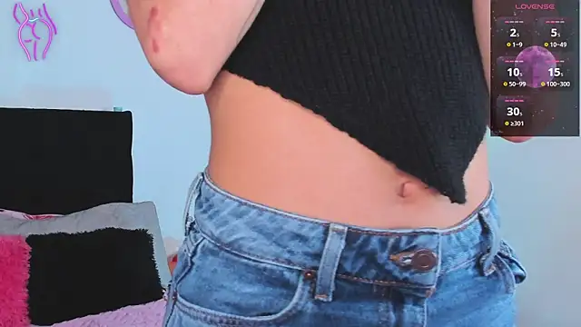 Snapshot of Aryane_art_ chatting on 11/16/25, 11:52 Aryane art online show from 11/16/25, 11:52