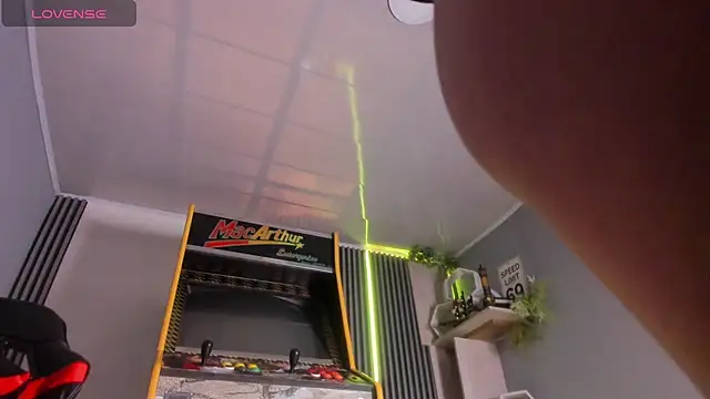 Jenie fire  online show from 10/25/25, 07:58