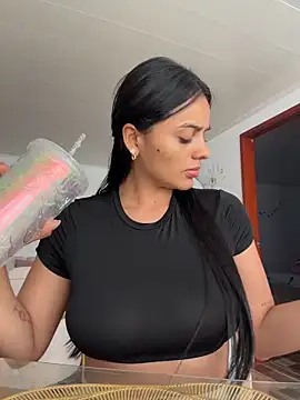 AnaaFaith  online show from 12/15/25, 07:52