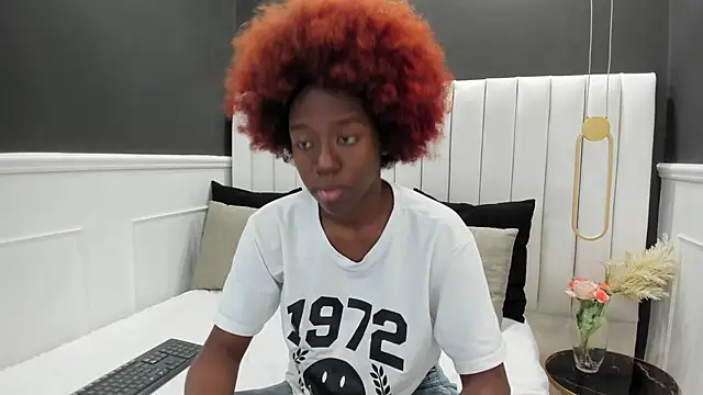 Snapshot of _emma_willliams_ chatting on 09/15/25, 02:17 emma willliams online show from 09/15/25, 02:17