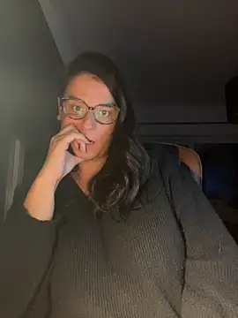 Snapshot of hottyFcup chatting on 09/25/25, 06:25 hottyFcup online show from 09/25/25, 06:25