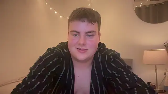 Snapshot of nathanbass chatting on 09/24/25, 09:21 nathanbass online show from 09/24/25, 09:21