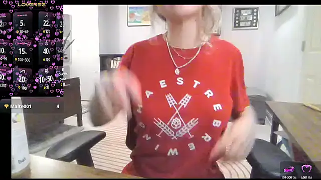 Snapshot of Magical_Milf_MelissaXX chatting on 09/26/25, 03:41 Magical Milf MelissaXX online show from 09/26/25, 03:41