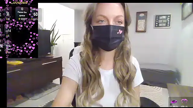 Snapshot of Magical_Milf_MelissaXX chatting on 09/29/25, 12:55 Magical Milf MelissaXX online show from 09/29/25, 12:55