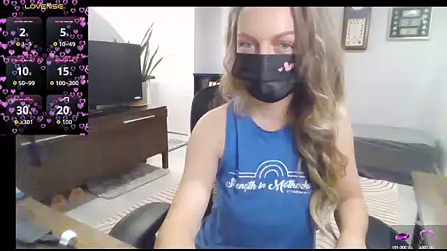 Snapshot of Magical_Milf_MelissaXX chatting on 09/30/25, 02:01 Magical Milf MelissaXX online show from 09/30/25, 02:01