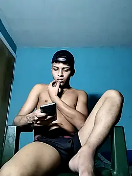 Snapshot of Manuel_Mateus1 chatting on 12/20/25, 06:38 Manuel Mateus1 online show from 12/20/25, 06:38