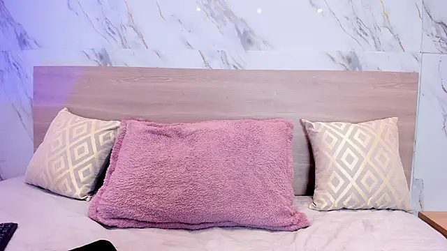 sofiagomez   online show from 01/09/26, 07:10