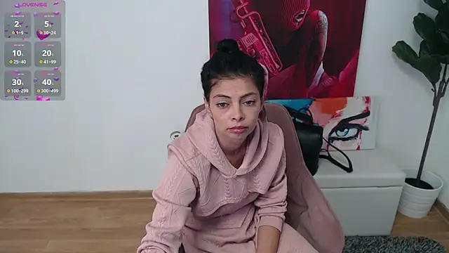 LadyLiia online show from 05/06/26, 03:43