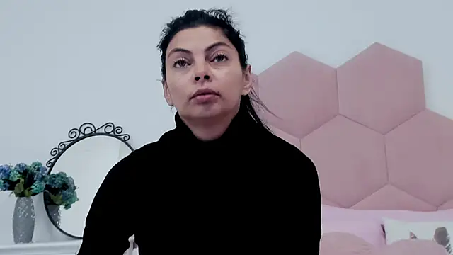 LadyLiia online show from 02/21/25, 05:13