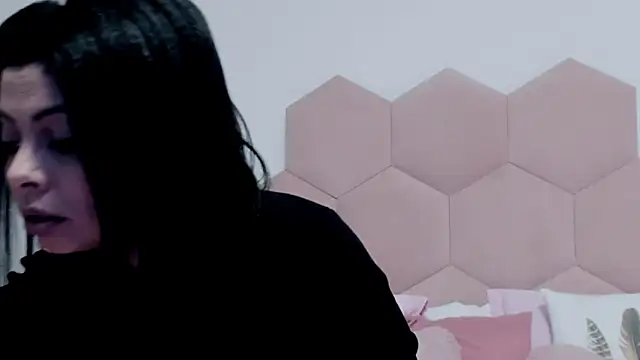 LadyLiia online show from 02/04/25, 05:10