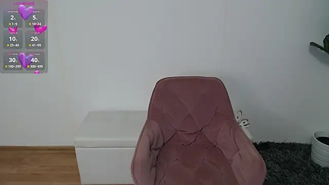 LadyLiia online show from 05/20/26, 03:47