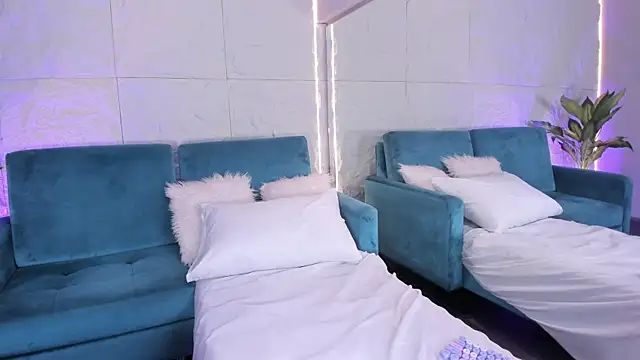 DulceGreem online show from 02/25/26, 07:25