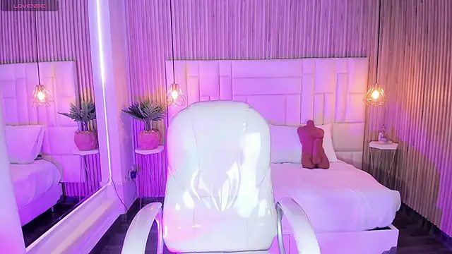 DulceGreem online show from 12/19/25, 11:34