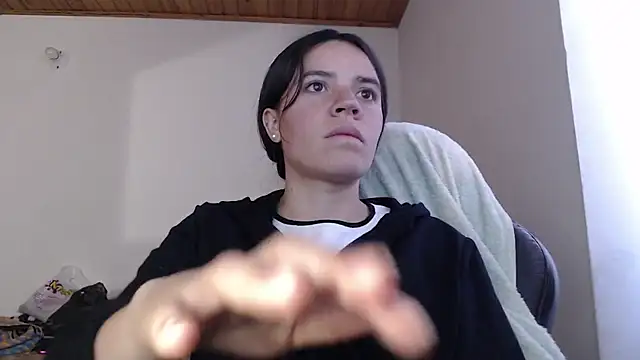 Skylar Serenity online show from 12/15/25, 08:14