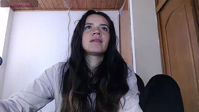 Skylar Serenity online show from 11/10/25, 03:17