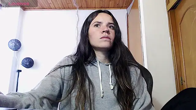 Skylar Serenity online show from 10/29/25, 06:51