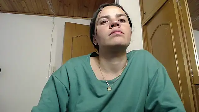 Snapshot of Skylar_Serenity chatting on 10/18/25, 10:34 Skylar Serenity online show from 10/18/25, 10:34