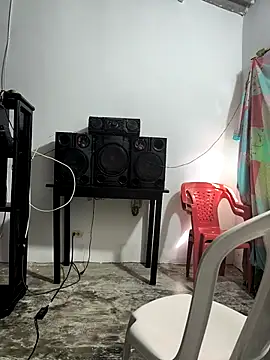 giannis090 online show from 10/19/25, 07:49