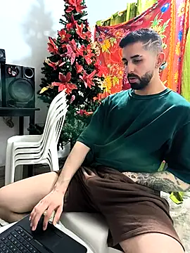 giannis090 online show from 12/16/25, 08:24