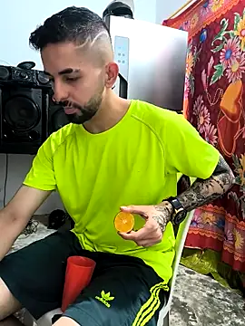 giannis090 online show from 11/01/25, 10:25