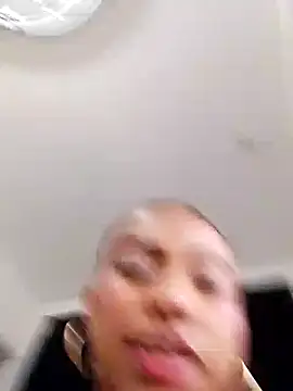 keeyla stone online show from 10/11/25, 08:43