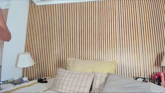 keeyla stone online show from 10/27/25, 07:20