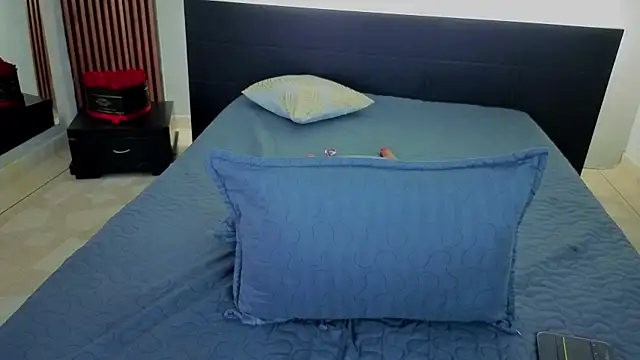 emmi collinss online show from 03/31/26, 08:00