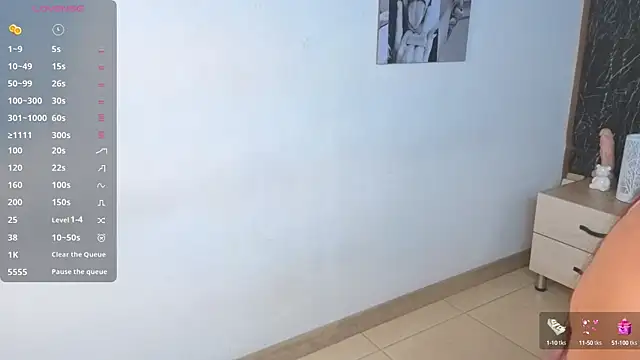 emmi collinss online show from 10/10/25, 07:36