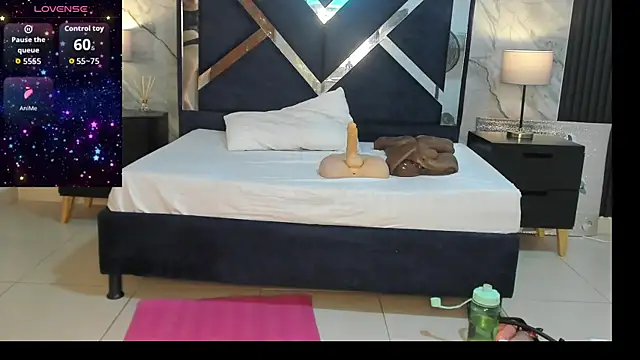 VanessaHard as online show from 12/17/25, 07:52