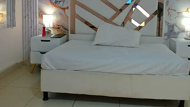 VanessaHard as online show from 10/11/25, 09:05