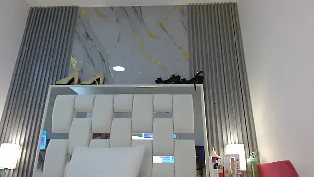 VanessaHard as online show from 10/01/25, 07:40