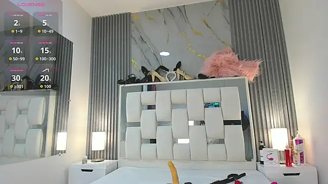 VanessaHard as online show from 11/09/25, 07:51